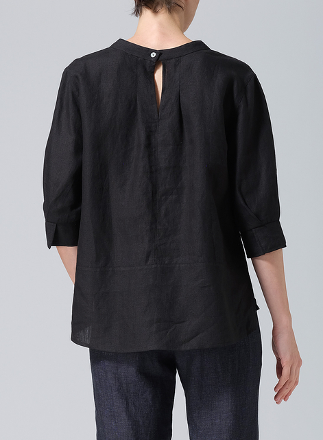 Linen Back Keyhole Blouse